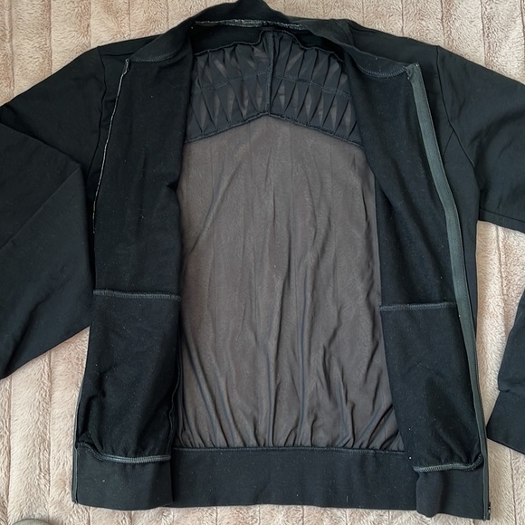 Victoria’s Secret mesh-back jacket medium - Picture 3 of 8